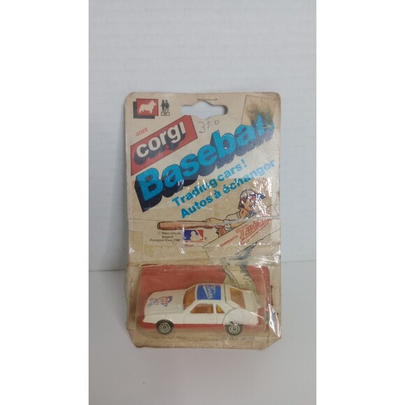 CORGI 405 FORD MUSTANG BASEBALL TRADING CARS MINNESOTA TWINS DAMAGED CARD - Picture 1 of 7